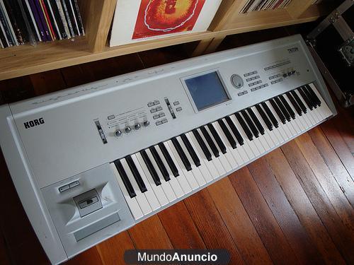 vendo korg triton classic 61 teclas practicamente nuevo