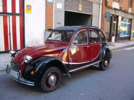 Citroen 2 CV charleston en ASTURIAS