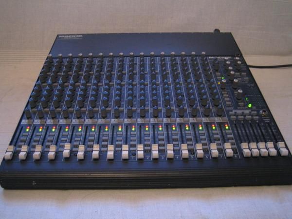 MACKIE - 1604VLZ PRO