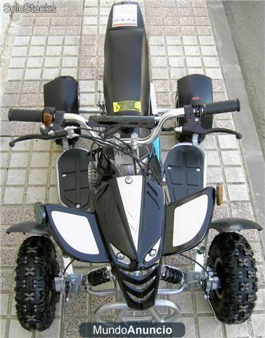 Mini quad 225 € porte gratis