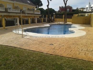 Adosado con 4 dormitorios se vende en Mijas Costa, Costa del Sol