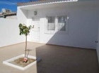 Bungalow con 2 dormitorios se vende en Torrevieja, Costa Blanca - mejor precio | unprecio.es