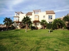 Chalet con 4 dormitorios se vende en Mijas Costa, Costa del Sol - mejor precio | unprecio.es