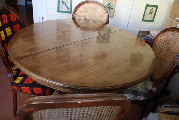 Vendo juego de comedor de madera