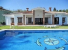 Chalet con 4 dormitorios se vende en Mijas Costa, Costa del Sol - mejor precio | unprecio.es
