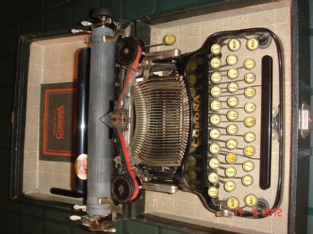 Máquina escribir CORONA, año 1912