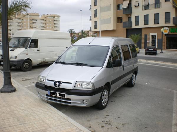 PEUGEOT EXPERT