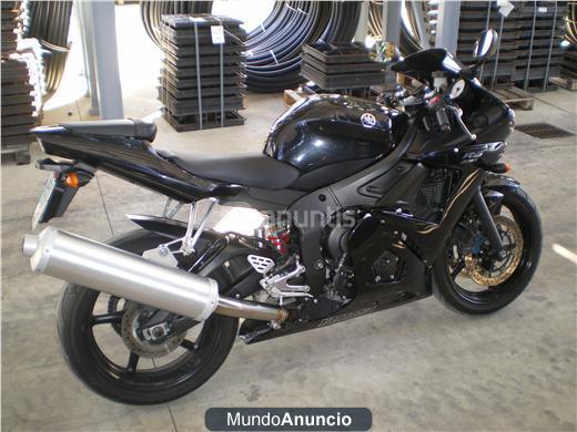 SE VENDE YAMAHA YZF R6