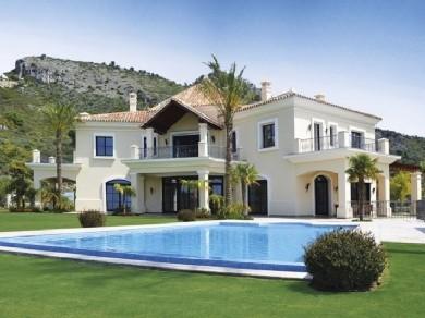 Chalet con 4 dormitorios se vende en Benahavis, Costa del Sol