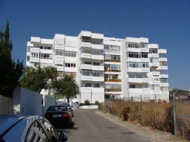 Apartamento con 2 dormitorios se vende en Marbella, Costa del Sol