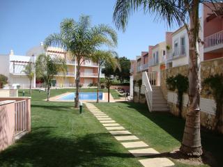 Apartamento : 2/4 personas - piscina - vilamoura  algarve  portugal