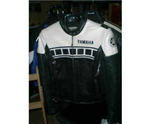 CAZADORA PIEL YAMAHA MUJER TALLA M Y S