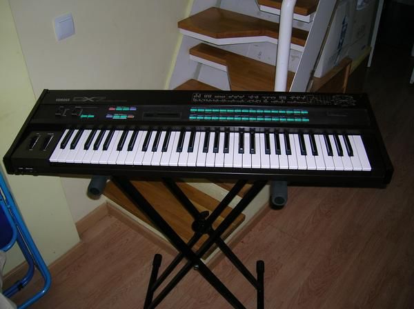 Vendo Teclados Sintetizador Yamaha DX7