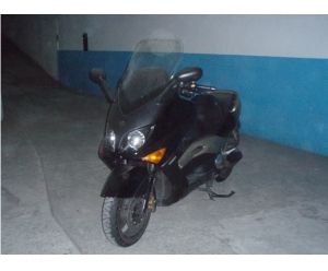 YAMAHA T MAX