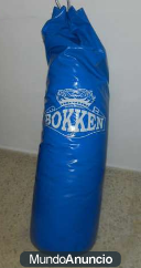 saco de boxeo + guantes de boxeo