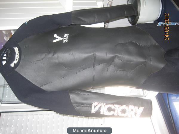 traje de surf/windsurf