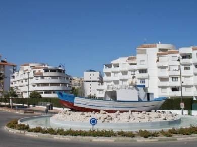 Apartamento con 3 dormitorios se vende en Estepona, Costa del Sol