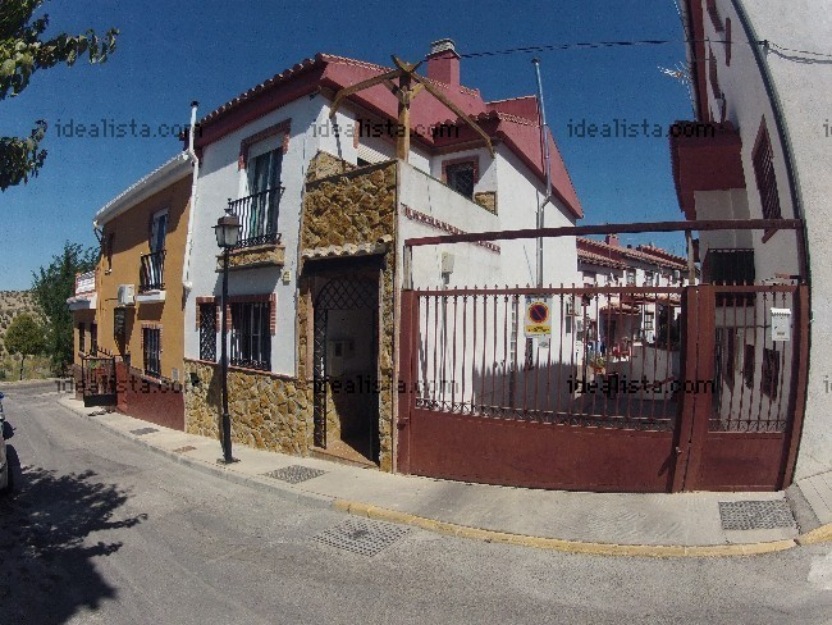 Bonita casa a pocos minutos de Granada.