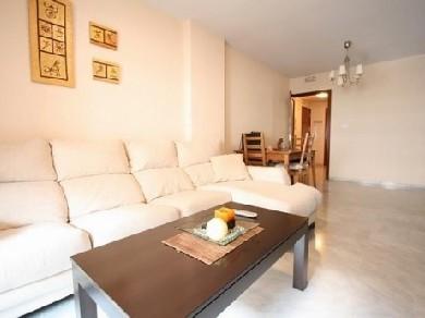 Apartamento con 2 dormitorios se vende en Marbella, Costa del Sol
