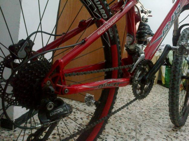 Se vende bicicleta mtb doble suspension talla m-18