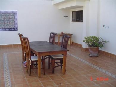 Apartamento con 2 dormitorios se vende en Estepona, Costa del Sol