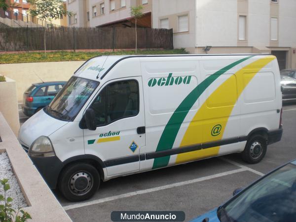 Se vende furgoneta Nissan Interstar