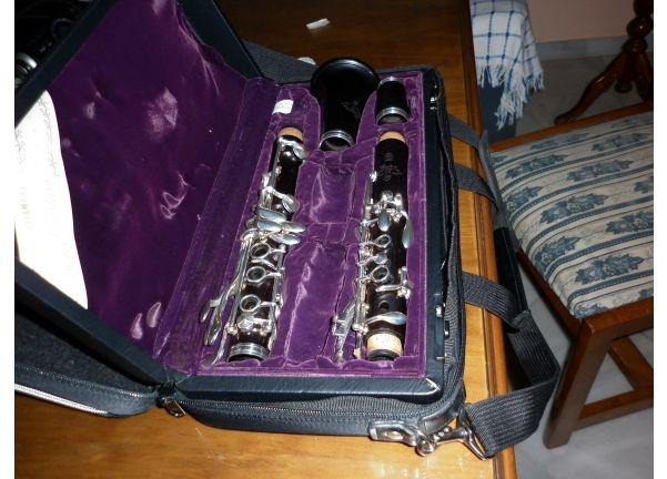 VENDO Clarinete Yamaha Custom CSG, 18 llaves.