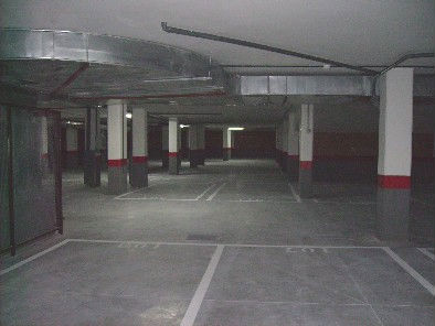 Alquilo plaza de garaje en av ciudad de barcelona 198