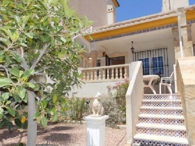 Bungalow con 2 dormitorios se vende en Las Ramblas de Orihuela