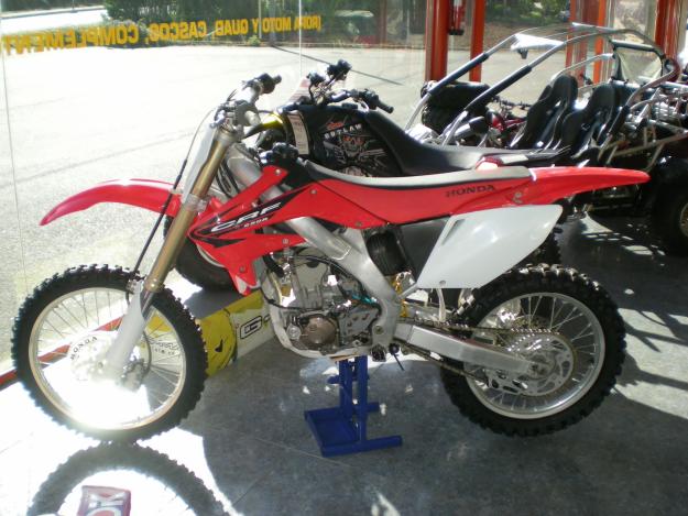 Honda CRF 250 AÑO 2005