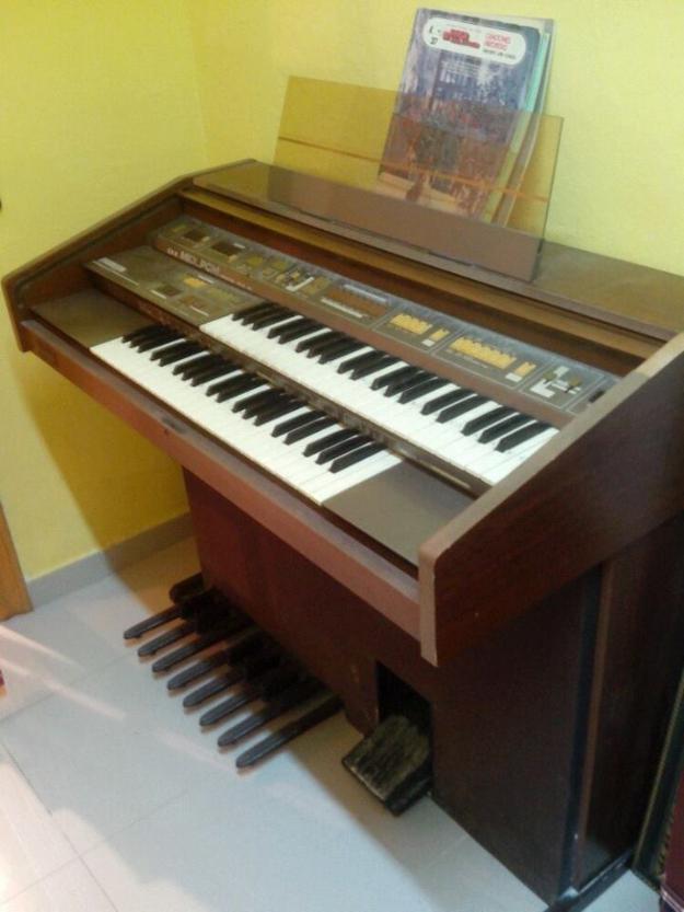 piano organo.