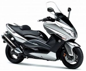 YAMAHA t-max 500 precio matriculada+casco+antirrobo