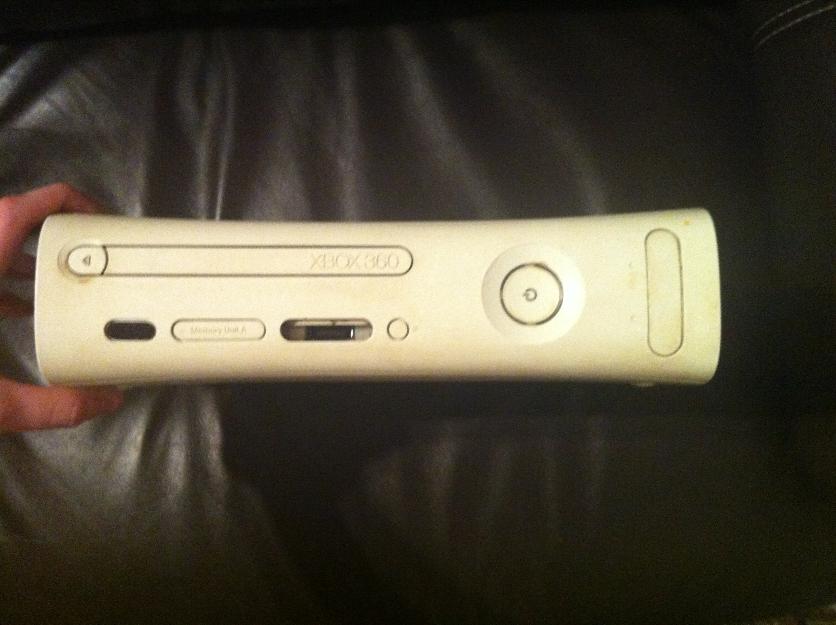 Se vende xbox 360 luces rojas 20 euros