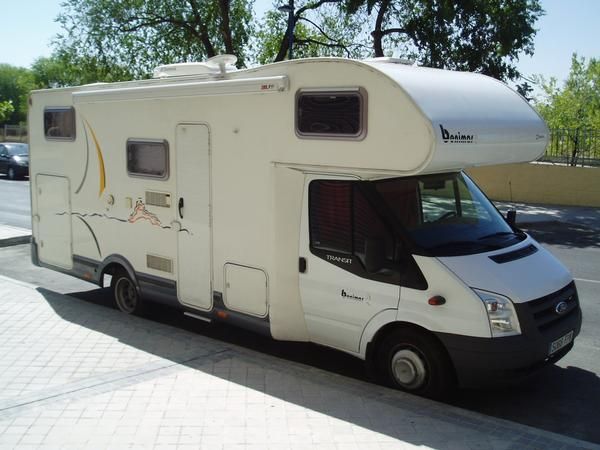 ALQUILO AUTOCARAVANA TOTALMENTE EQUIPADA