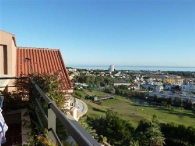 Apartamento con 3 dormitorios se vende en Marbella, Costa del Sol