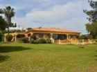 Chalet con 4 dormitorios se vende en Estepona, Costa del Sol - mejor precio | unprecio.es